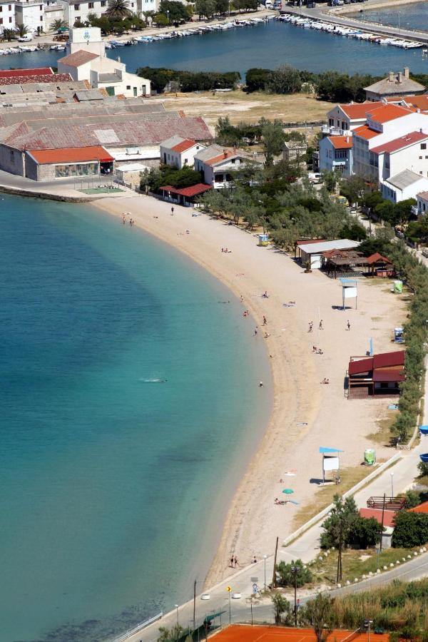 Seaside Apartments With A Swimming Pool Pag - 6412 Pag Town Bagian luar foto