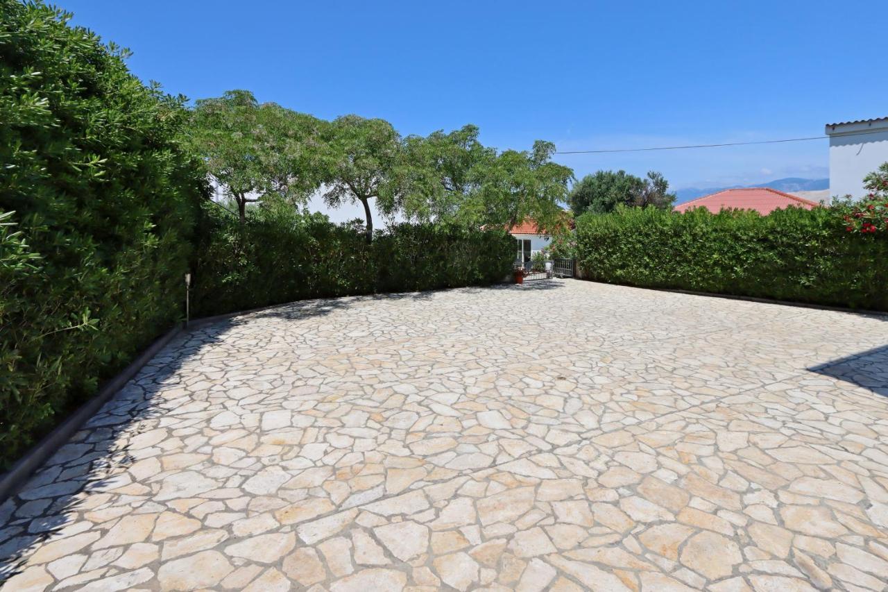 Seaside Apartments With A Swimming Pool Pag - 6412 Pag Town Bagian luar foto
