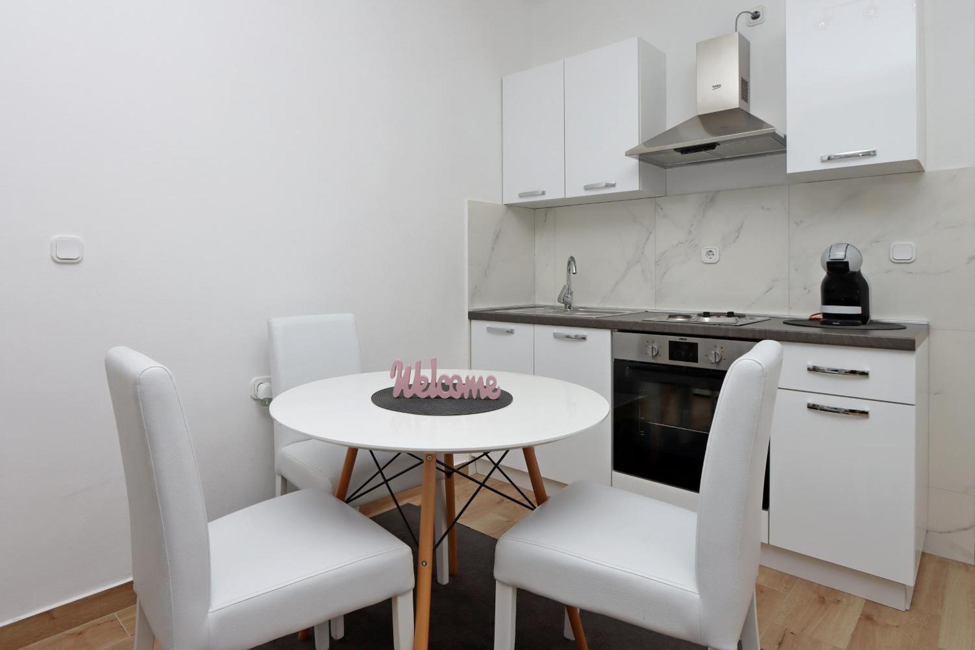 Seaside Apartments With A Swimming Pool Pag - 6412 Pag Town Bagian luar foto