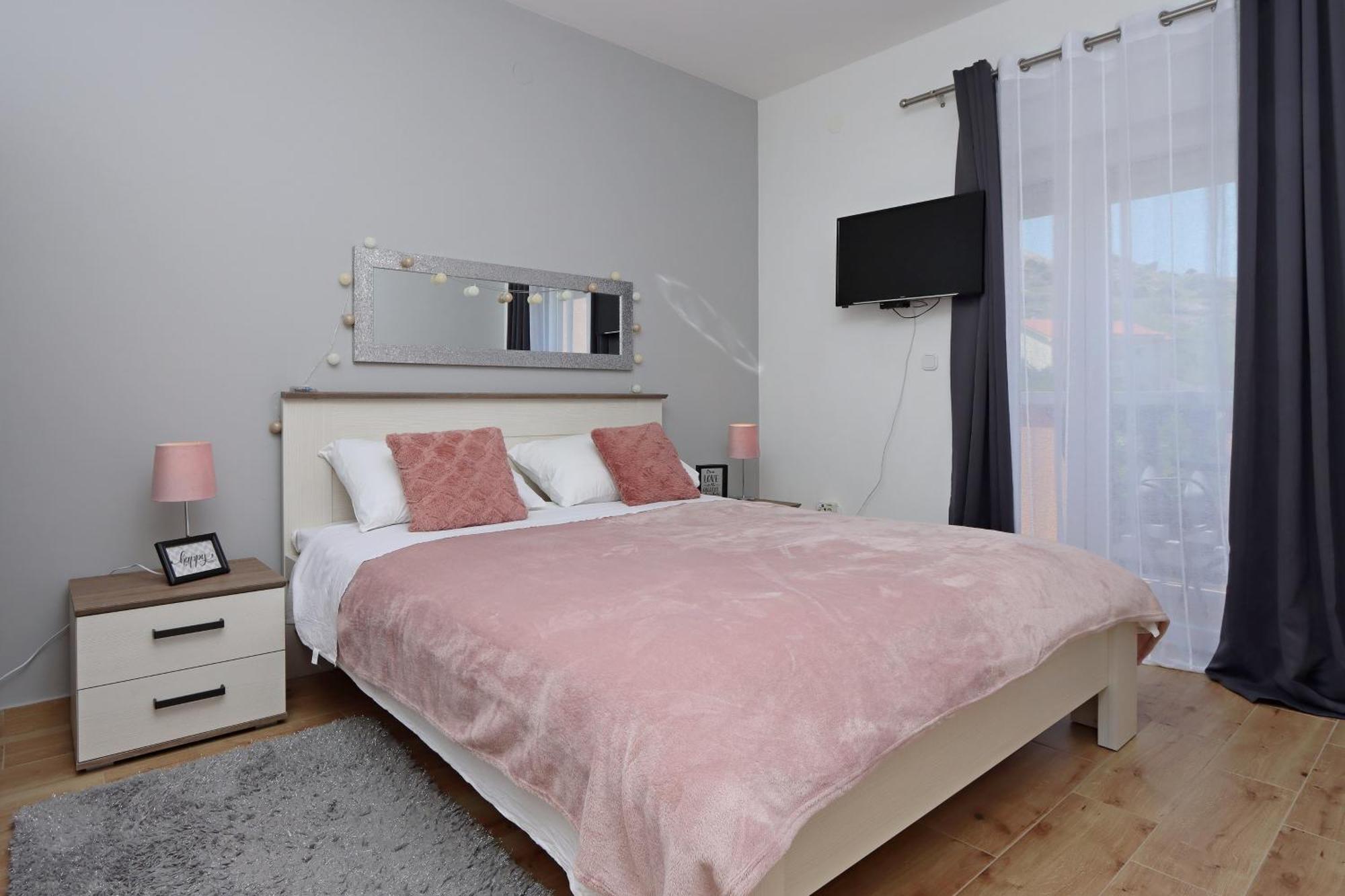 Seaside Apartments With A Swimming Pool Pag - 6412 Pag Town Bagian luar foto