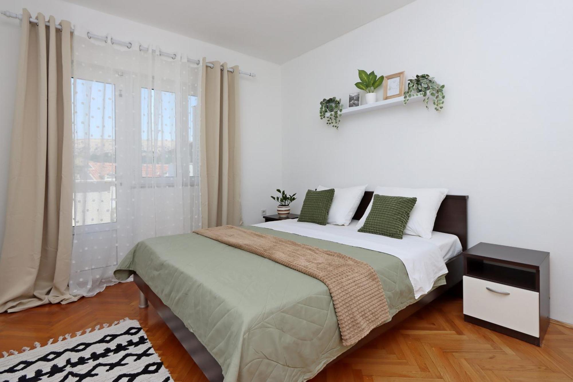 Seaside Apartments With A Swimming Pool Pag - 6412 Pag Town Bagian luar foto