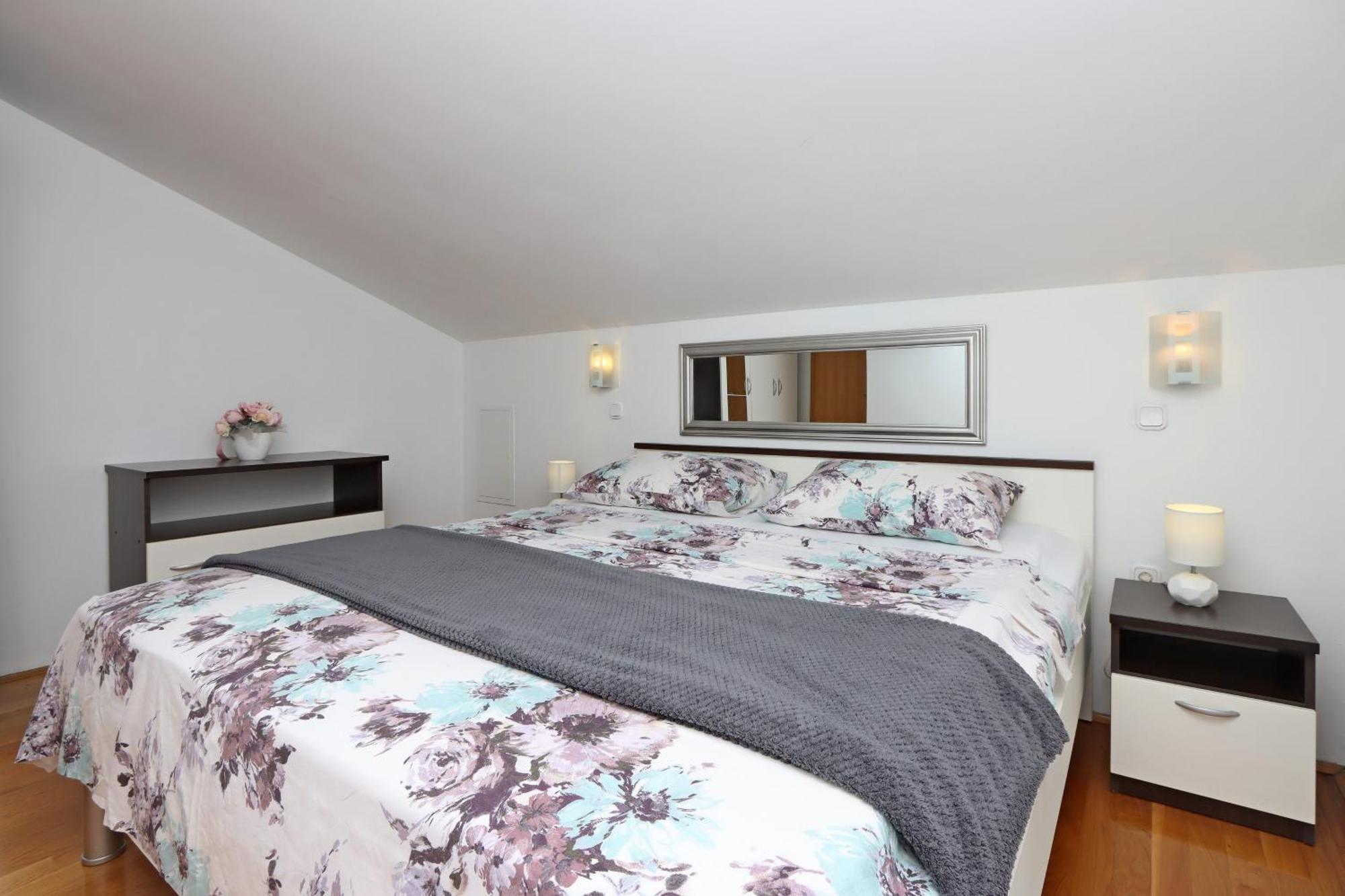 Seaside Apartments With A Swimming Pool Pag - 6412 Pag Town Ruang foto